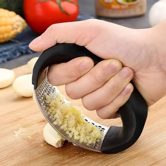 MACHACADOR DE AJO