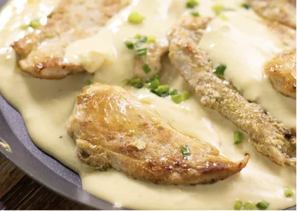 POLLO EN SALSA BLANCA