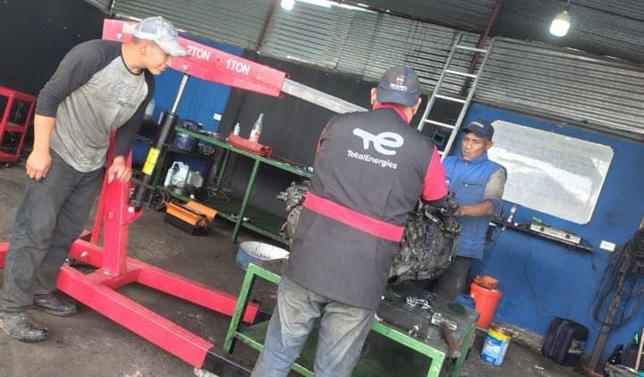 Mantenimiento y Reparación de Cajas